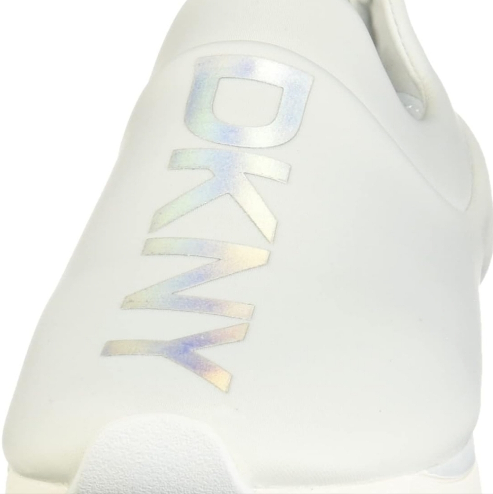 DKNY Women's Jadyn Lightweight Slip-On Comfort Sneaker